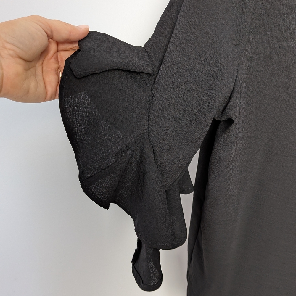 Philosophy Black Ruffle Sleeve Split Neck Blouse – Women’s Medium #192 - Picture 4 of 7